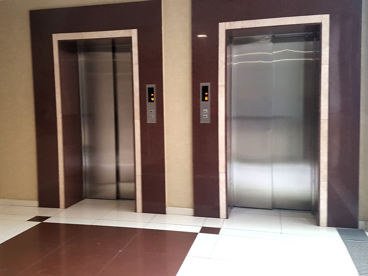 Офисы от 950 до 1100 кв.м. в аренду и продажу в Москве и Московской области